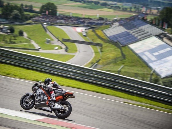 Berita MotoGP: KTM Sudah Siap untuk Tampil di Grand Prix Qatar 2017