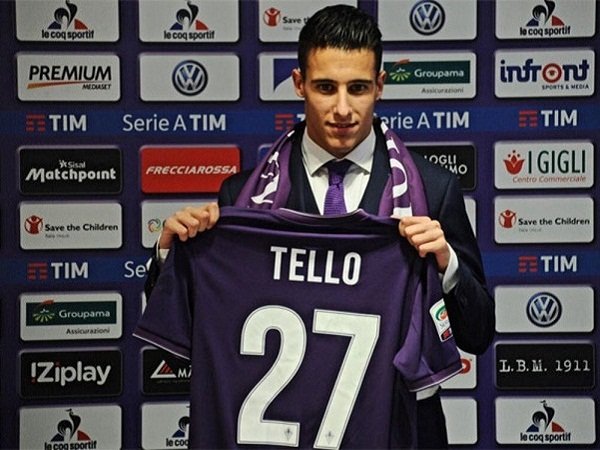 Berita Transfer: Pemain baru Fiorentina kenakan kaus aneh saat lakukan tes medis
