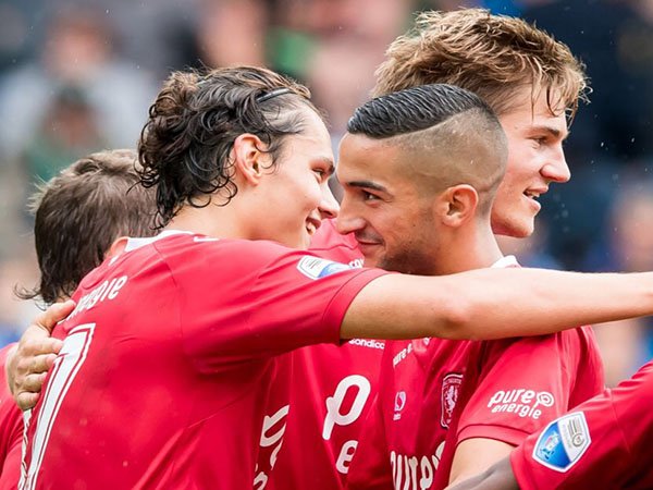 Berita Liga Belanda: FC Twente Atasi FC Groningen Dalam Pertandingan Epik