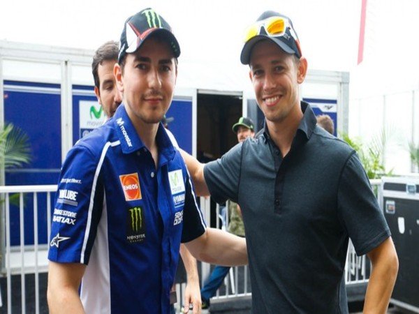 Berita MotoGP: Stoner akan Berperan Besar bagi Kesuksesan Lorenzo Bersama Tim Ducati