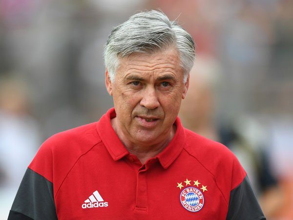Berita Liga Jerman: Carlo Ancelotti Bela Frank Ribery Terkait Kritikan Bom Waktu