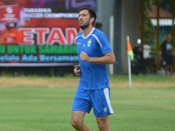 Berita TSC 2016: Hadiri Pemakaman Ayah, Vujovic Tinggalkan Persib