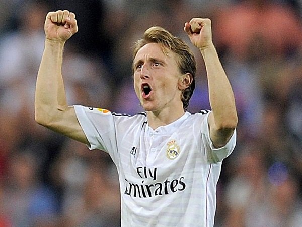 Berita Liga Spanyol: Modric Gelandang Terbaik Dunia, Tapi Sulit Raih Ballon d’Or