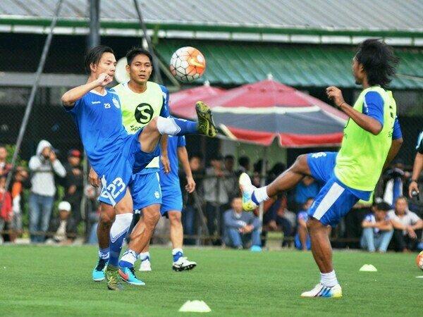 Berita TSC 2016: Jelang Persib vs Bhayangkara FC, Kim Jeffrey Siap Hadang Bocah Ajaib Indonesia