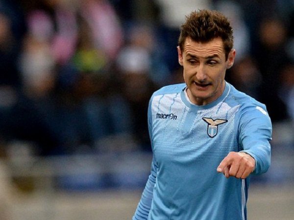 Berita Transfer: Napoli Rekrut Klose untuk Gantikan Milik?