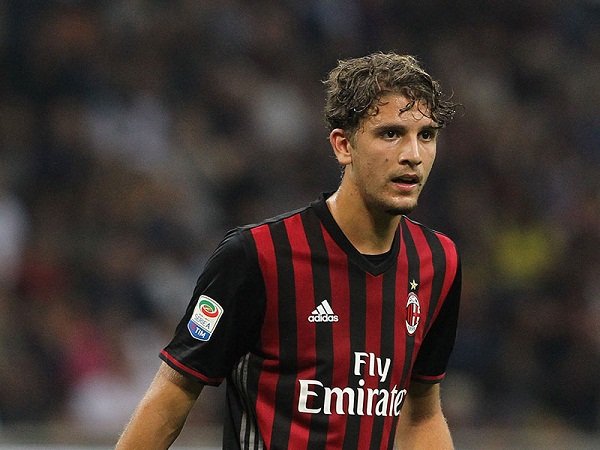 Berita Liga Italia: Bintang Muda AC Milan Ini Punya Sesuatu yang Bikin Dia Bersinar di Masa Depan