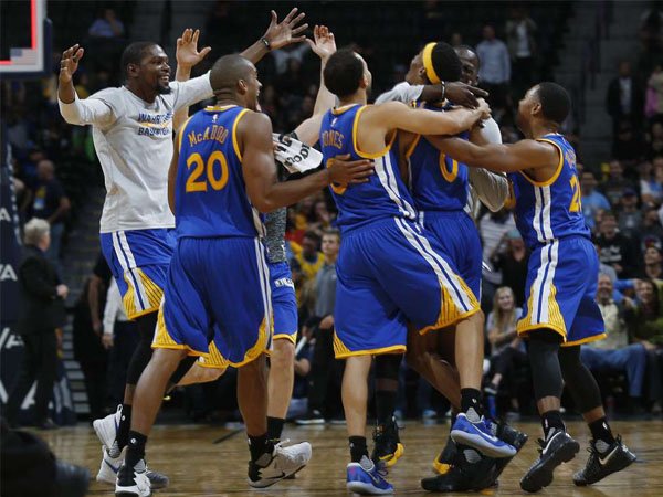 Hasil Pramusim NBA: Warriors Susah-Payah Kalahkan Nuggets Lewat Babak Perpanjangan Waktu