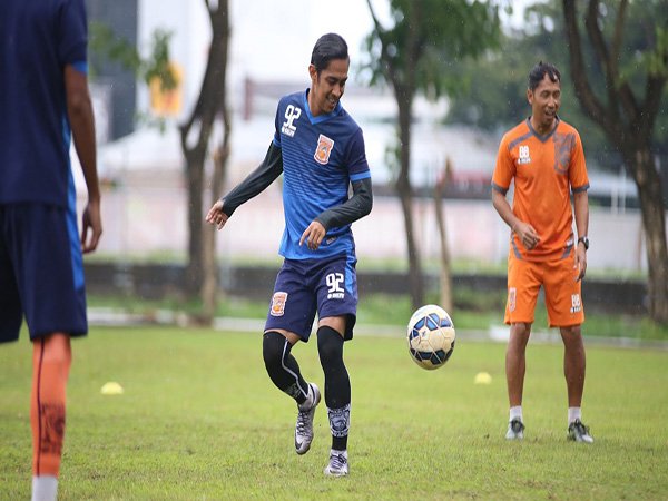 Berita TSC 2016: Tantang Semen Padang, Pusamania Tambah Amunisi