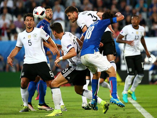 Berita Sepak Bola: Selalu Seru dan Spektakuler, Italia dan Jerman Tak Kenal Laga Persahabatan