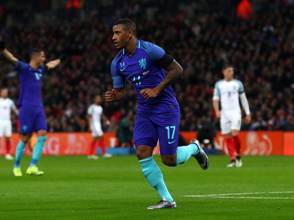Berita Transfer: Antisipasi Kehilangan Mane, Liverpool Pantau Situasi Sayap Timnas Belanda