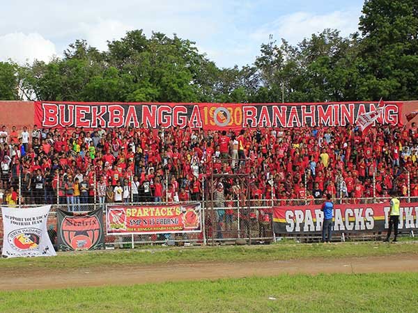 Berita TSC2016: 500 Suporter Semen Padang Siap Hadir di Markas Persib