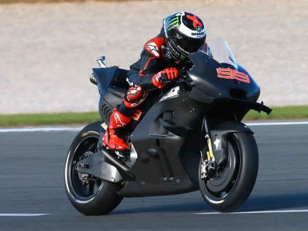 Berita MotoGP: Jajal Motor Ducati, Jorge Lorenzo Tampil Kompetitif