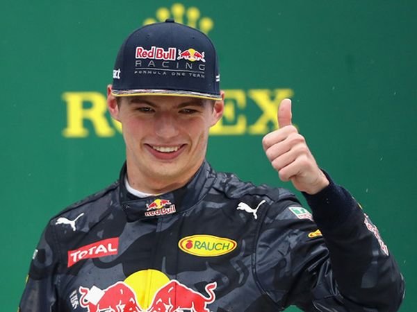 Berita F1: Jelang Race Terakhir, Verstappen Bertekad Geser Posisi Vettel di Klasemen