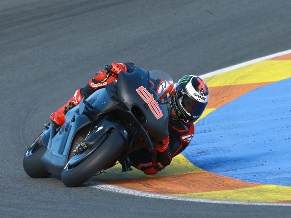 Berita MotoGP: Sudah Dilarang, Ducati Nekad Gunakan Sayap di Motor
