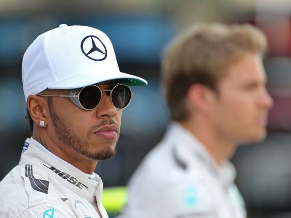 Berita F1: Curang Atau Jujur? Inilah Komentar Soal Taktik 'Nakal' Lewis Hamilton di GP Abu Dhabi