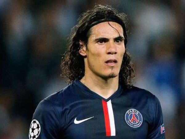 Berita Liga Prancis: Edinson Cavani Bawa PSG Keluar dari Bayang-Bayang Ibrahimovic
