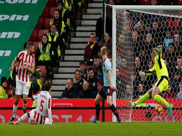 Berita Liga Inggris: 5 Hal Menarik Dari Kemenangan 2-0 Stoke City atas Watford