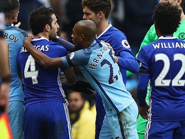 Berita Liga Inggris: FA Nyatakan Chelsea dan Manchester City Bersalah, Fabregas Lolos