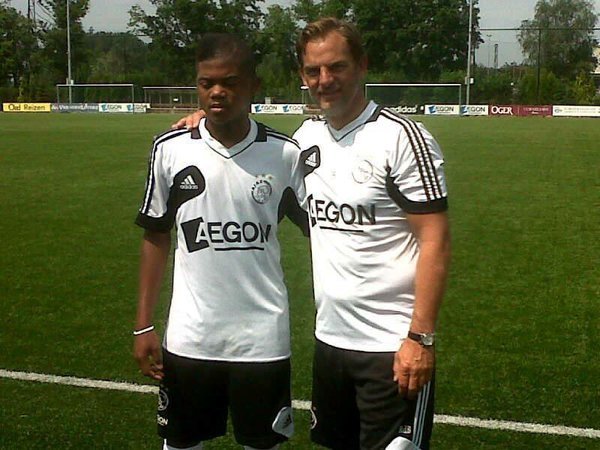 Berita Liga Europa: Lebih Dekat Dengan Leon Bailey, 'Saudara Jauh' Raheem Sterling 