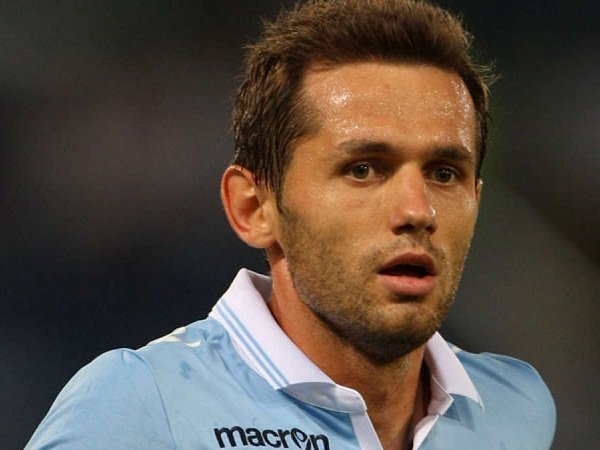 Berita Liga Italia: Sanksi Terhadap Lulic, Cukupkah untuk Hapus Rasisme?