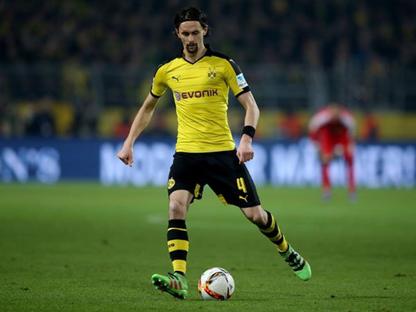 Berita Transfer: Middlesbrough Kembali Tertarik Datangkan Neven Subotic