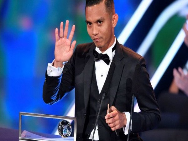 Ragam Sepak Bola: Faiz Subri Raih FIFA Puskas Award 2016