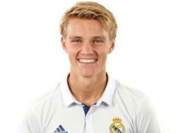 Berita Transfer: Real Madrid Pinjamkan Wonderkid Odegaard ke Heerenveen