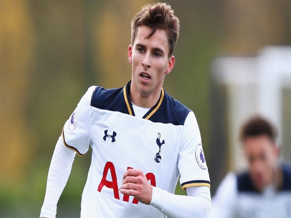 Berita Transfer: Tottenham Hampir Rampungkan Transfer Tom Carrol ke Swansea City