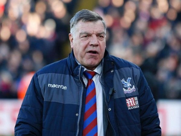Berita Liga Inggris: Takluk di Kandang, Sam Allardyce Pertanyakan Keputusan Wasit