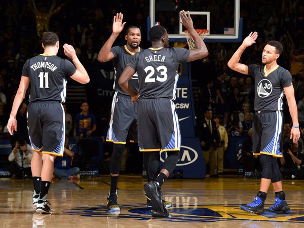 Berita Basket: Warriors, Cavaliers dominasi tim cadangan NBA All-Star Game 2017