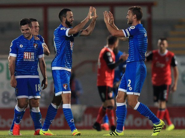 Berita Transfer: Marc Wilson Dipinjamkan Bournemouth ke West Brom