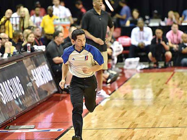 Berita Basket: Wasit Senior Ini Enggan Pensiun Sebelum Pimpin Pertandingan Olimpiade