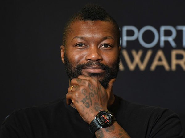 Berita Liga Inggris: Djibril Cisse Masih Berhubungan Baik dengan Steven Gerrard