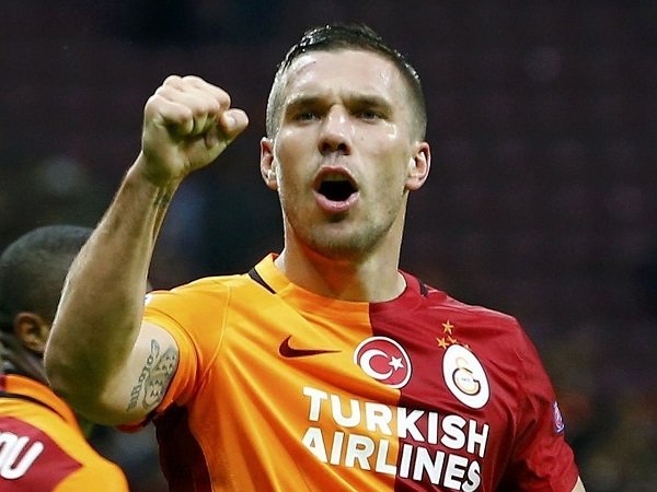 Berita Sepak Bola Asia: Lukas Podolski Berlabuh ke Tim Raksasa Jepang Akhir Musim Ini