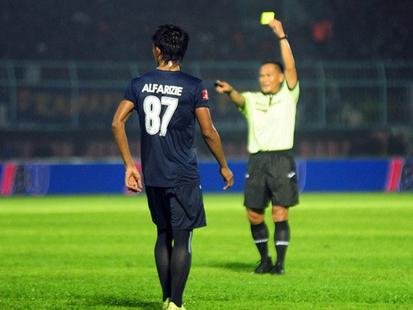 Berita Piala Presiden 2017: Jamu Semen Padang, Arema FC Tidak Diperkuat Kapten Tim