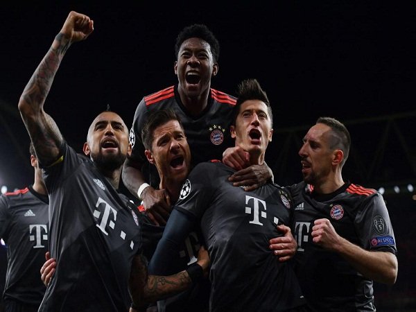 Review Liga Champions: Arsenal 1-5 Bayern Muenchen, Bayern Permalukan Arsenal di Emirates Stadium