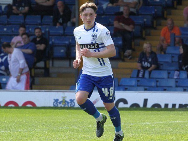 Berita Transfer: Everton Inginkan Bintang Belia Bury, Callum Styles