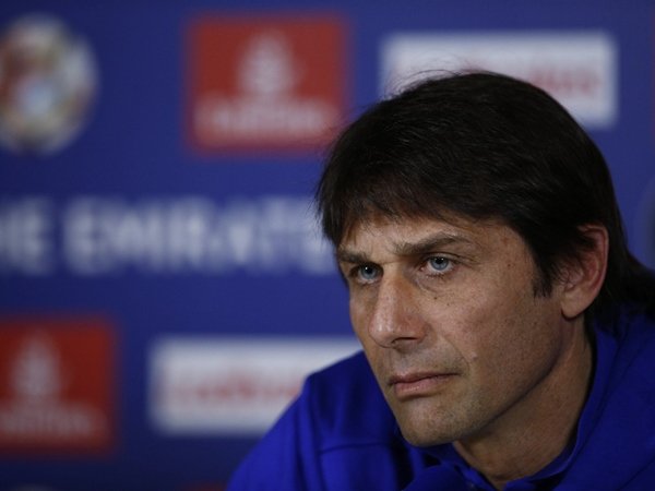Berita Liga Inggris: Tiga Pilarnya Diminati Barcelona, Ini Kata Antonio Conte