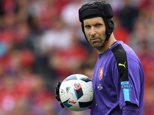 Berita Liga Inggris: Cech Jadi Pemain Terbaik Republik Ceko untuk Kesembilan Kalinya