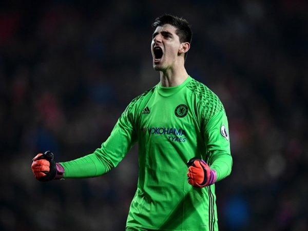 Berita Liga Inggris: Thibaut Courtois Bantah Spekulasi Transfernya ke Real Madrid