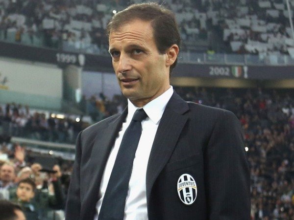 Berita Transfer: Allegri Akui Belum Bicarakan Masa Depannya dengan Juventus