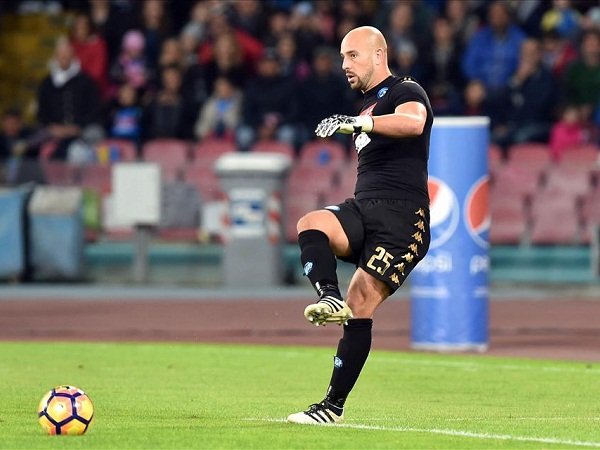 Berita Liga Italia: Reina Tegaskan Napoli Fokus Amankan Tiket ke Liga Champions
