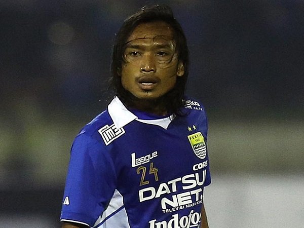 Berita Liga Indonesia: Stok Gelandang Persib Melimpah, Hariono Siap Beradaptasi