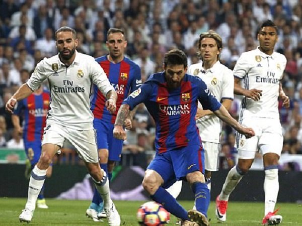 Berita Liga Spanyol: Ini yang Luput dari dari Perhatian di El Clasico 2017
