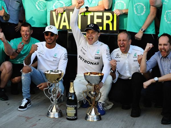 Berita F1: Toto Wolff Bantah Kabar Hubungan Bottas-Hamilton Memanas
