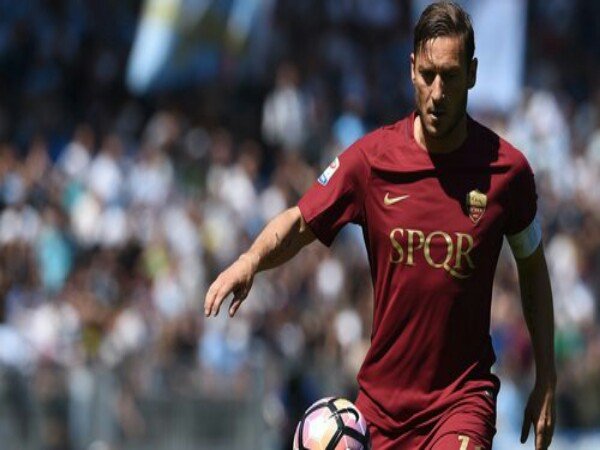 Berita Liga Italia: Ini Peran Baru Totti di Roma Setelah Gantung Sepatu