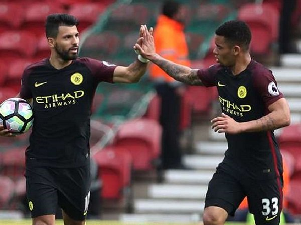 Berita Liga Inggris: Guardiola Bakal Lebih Sering Duetkan Aguero dan Jesus