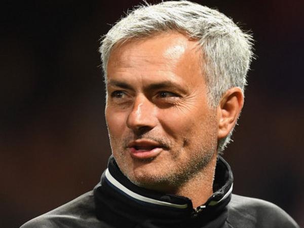 Berita Liga Inggris: Kalah dari Arsenal, Mourinho Justru Mengaku Senang?