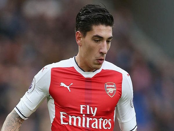 Berita Liga Inggris: Agen Bellerin Akui Belum Ada Tawaran dari Barcelona