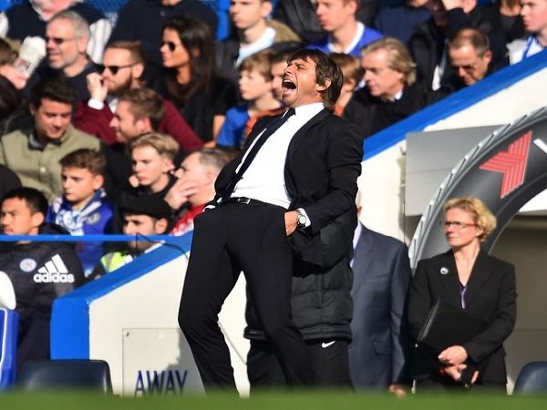 Berita Liga Inggris: Antonio Conte Ingin Dilempar ke Kolam Es Jika Chelsea Juara Premier League